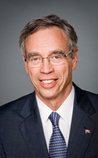 Photo - Hon. Joe Oliver - Click to open the Member of Parliament profile