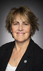 Photo - Carol Hughes - Cliquez pour accéder au profil du/de la député(e)