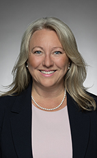 Photo - L’hon. Mona Fortier - Cliquez pour accéder au profil du/de la député(e)