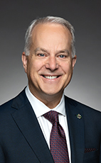 Photo - Kelly McCauley - Cliquez pour accéder au profil du/de la député(e)