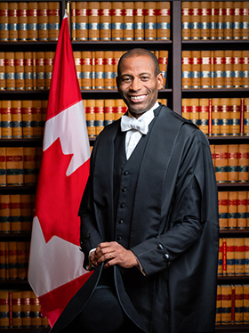 L’honorable Greg Fergus, C.P., député