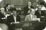 Les députés nouvellement élus assistent à des séances d'orientation