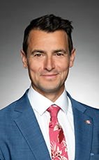 Photo - L’hon. Adam van Koeverden - Cliquez pour accéder au profil du/de la député(e)