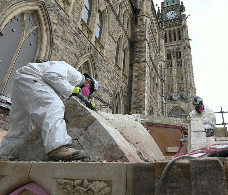 Photo montrant l’avancement de la réfection de l’édifice du Centre